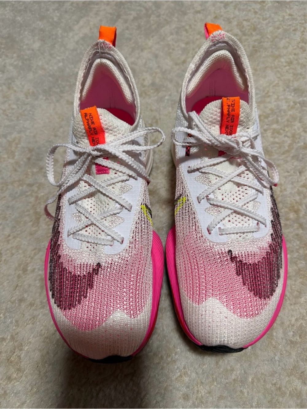 Nike Women’s White and Pink ZoomX Flyknit Running Shoes - Picture 3 of 5